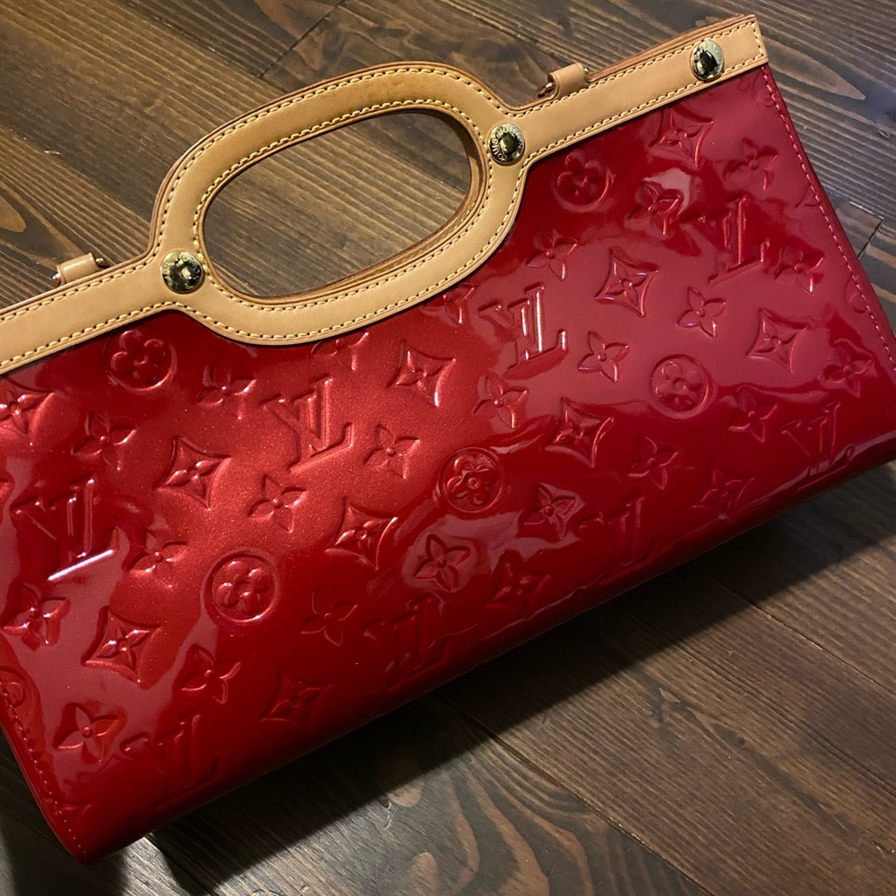 Louis Vuitton Vernis Bag